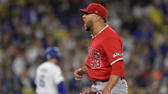 Mlb rumors carlos estevez traded to phillies angels land 2 top pitching prospects