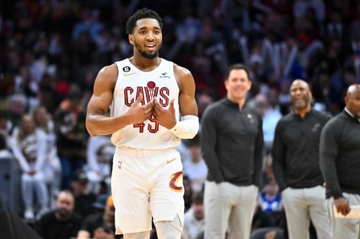 Donovan mitchell rumors cavs optimistic spida signs contract after bickerstaff fired