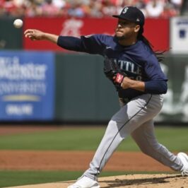Mlb trade rumors red sox eye angels 3b luis rengifo pitching upgrades at deadline