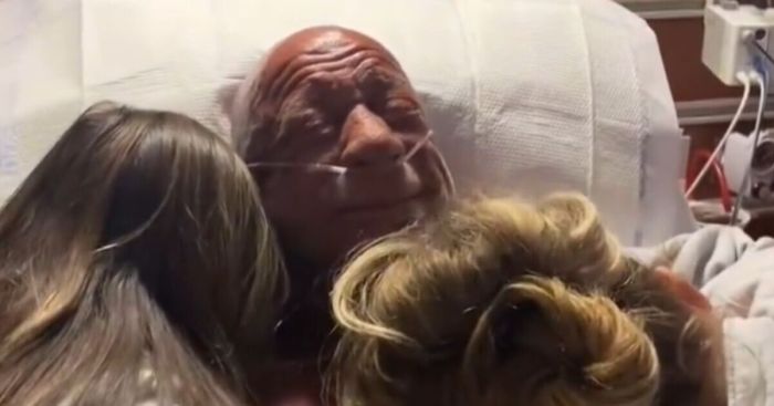Ufc legend mark coleman hospitalized after purportedly saving parents in house fire