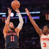 Knicks jalen brunson diagnosed with knee contusion after injury vs cavaliers