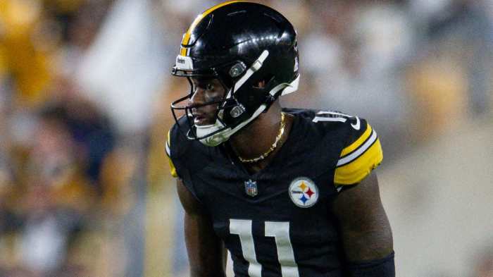 Steelers rumors van jefferson signs 1 year contract after diontae johnson trade