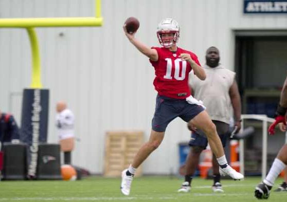 Drake maye says hes not going to try to be tom brady reacts to patriots draft
