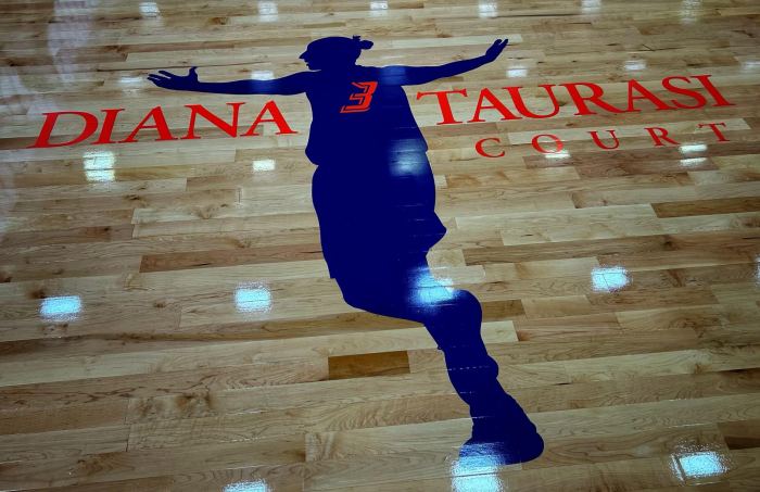 Photos mercury open 100m practice facility with courts named after diana taurasi