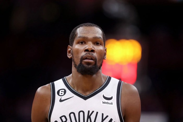 Nba scout rips suns lack of physicality as kevin durant doesnt want to play the 4