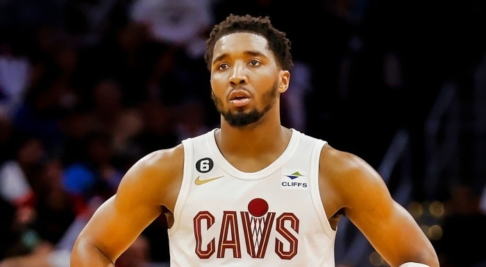 Donovan mitchell trade rumors 76ers linked to cavaliers star amid lakers buzz