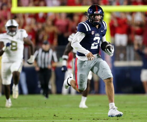 Ole miss qb jaxson dart signs nil deal with private jet company nicholas air