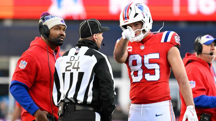 Patriots rumors latest on oc dc search for jerod mayos staff after belichick run