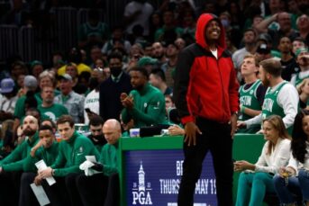 Celtics icon paul pierce posts gruesome photo of finger injury will undergo surgery