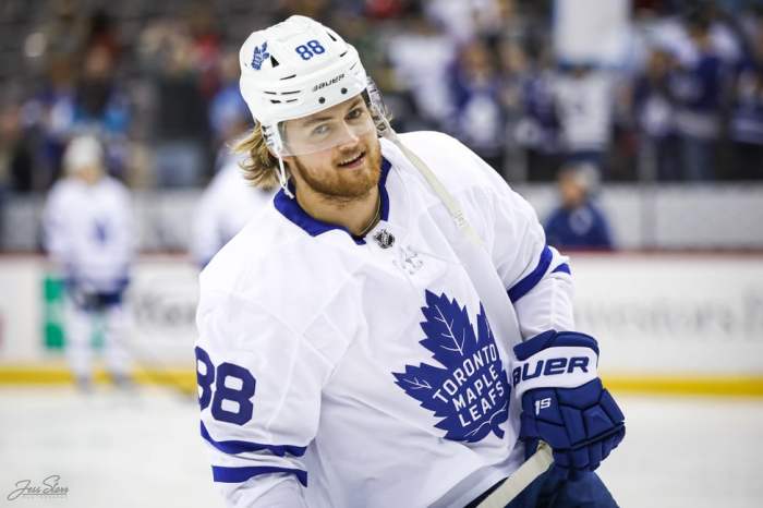 William nylander maple leafs agree to 8 year 92m contract extension