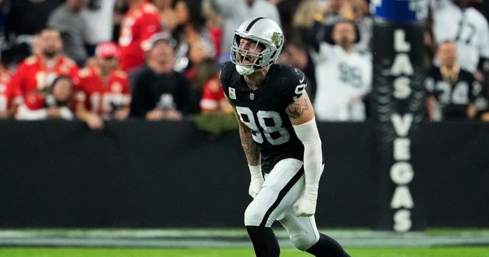Raiders maxx crosby posts photo after having surgery on knee injury