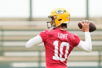 Jordan love packers agree to reported 220m contract extension with record bonus