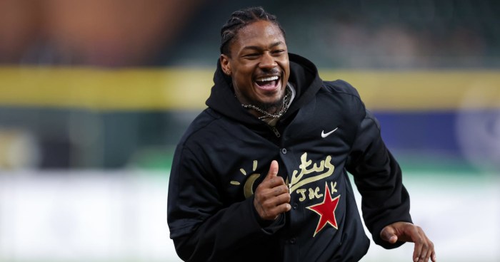 Stefon diggs trade has nfl fans praising cj stroud texans for winning offseason