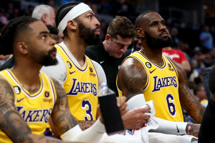 Lakers anthony davis lebron james was masterful making 9 three pointers vs nets
