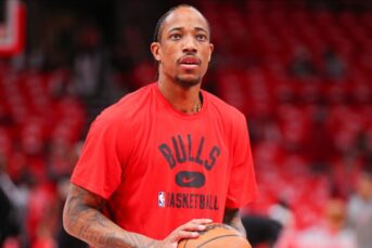 Demar derozan says he cant rule out signing lakers contract amid bulls rumors