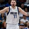 Mavs luka doncic amazes nba fans amid knee injury in game 5 win vs george clippers