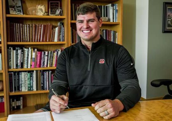 Bengals trey hendrickson requests trade eyes new contract amid retirement decision