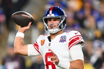 Nfl rumors daniel jones health a real concern amid injury giants mara favors qb