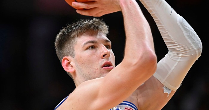 Dukes kyle filipowski injury during wake forest court storming felt intentional