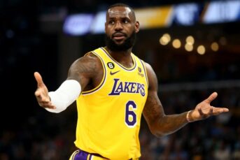Lakers lebron james to be very strategic with injury despite nba playoff standings