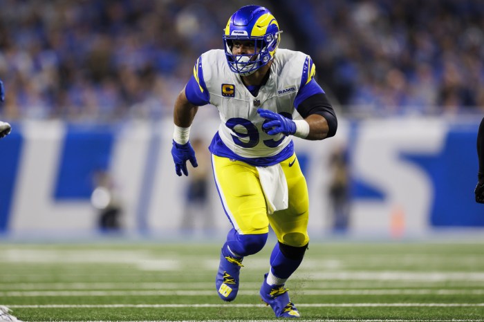 Cooper kupp rams keeping aaron donalds locker open if dt interested in nfl return