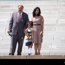 Martin luther king iii family to be honorary bucs captains for eagles playoff game