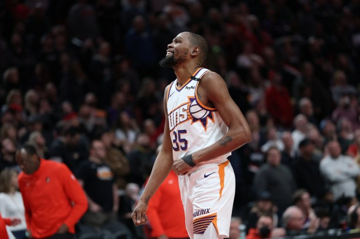 Nba insider feels kevin durant realizes he wont get credit for winning with warriors