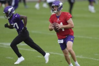 Nfl rumors 49ers fa sam darnold vikings agree to contract after kirk cousins exit