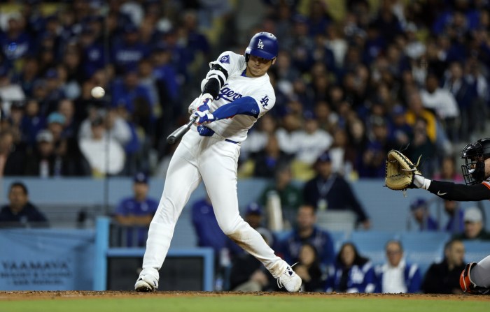 Dodgers fan who caught shohei ohtani hr to get on field experience after controversy