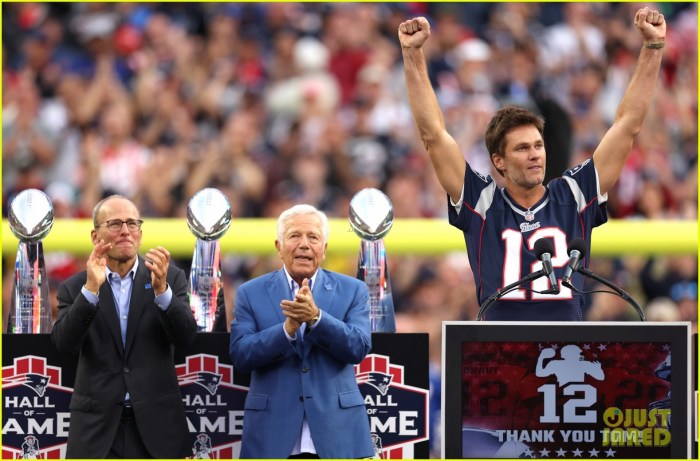Tom Brady's Three Kids Join Him for New England Patriots Ceremony ... Aaron donald i hated tom brady for 3 years after rams super bowl loss to patriots