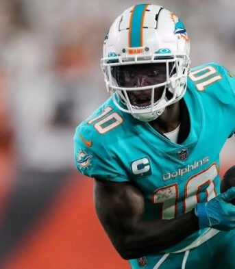 Dolphins tyreek hill nfls kickoff rule is great gives returners more value