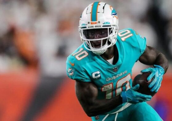 Dolphins tyreek hill nfls kickoff rule is great gives returners more value