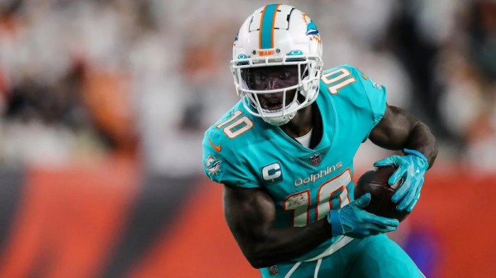 Dolphins tyreek hill nfls kickoff rule is great gives returners more value