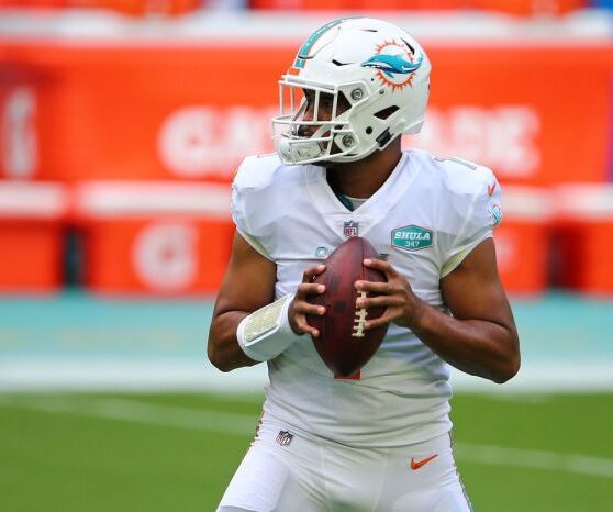 Dolphins tua tagovailoa doesnt feel any pressure at all on contract talks
