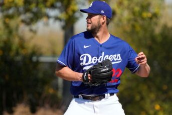 Clayton kershaw talks decision to sign dodgers contract injury return timetable