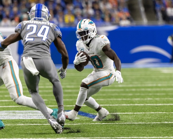 Dolphins tyreek hill nfls kickoff rule is great gives returners more value