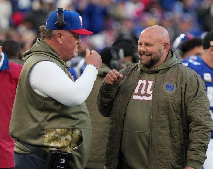 Raiders rumors giants see antonio pierce as top dc target to replace wink martindale
