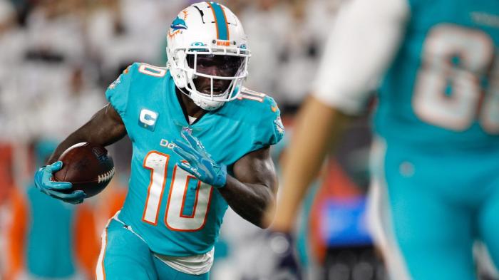 Dolphins tyreek hill its about to get ugly after odell beckham jrs contract