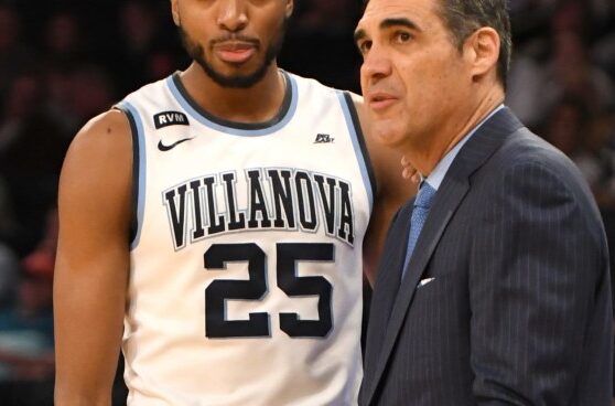 Jay wright reacts to mikal bridges trade to knicks reunion with villanova teammates