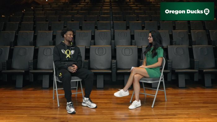 5 star wr dakorien moore commits to oregon ohio state lsu and texas were in top 4