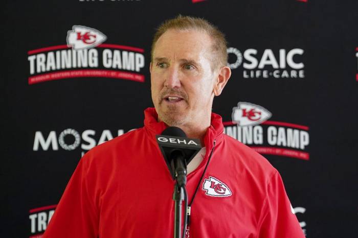 Chiefs steve spagnuolo signs contract extension after super bowl 58 win vs 49ers