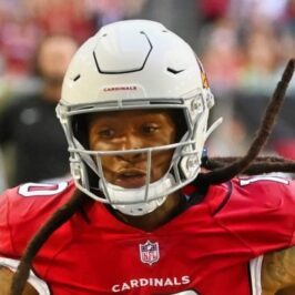 Titans deandre hopkins calls out nfl execs for saying he cant play anymore