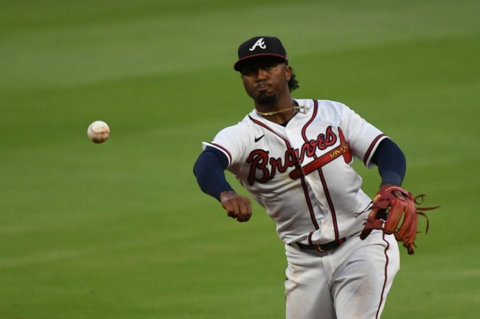 Braves ozzie albies out 8 weeks with fractured wrist injury max fried to il