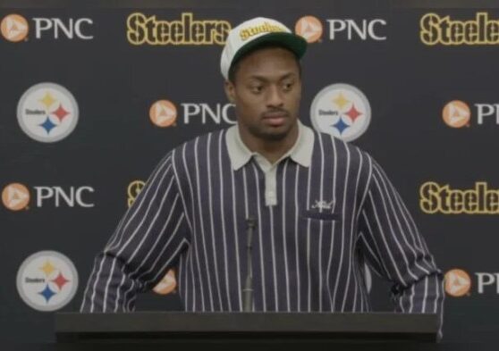 Steelers deshon elliott nfl should pay players way more for 18 game schedule