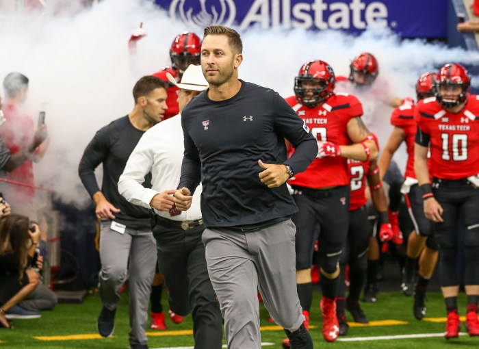 Nfl rumors uscs kliff kingsbury interviews for eagles vacant oc job