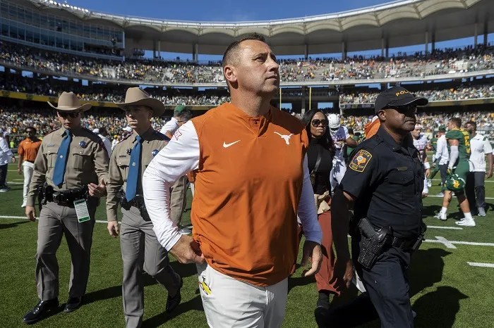 Steve sarkisian staying at texas reportedly nearing new contract amid alabama rumors