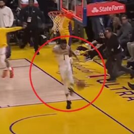 Lakers dangelo russell fined 25k for verbally abusing nba official in nuggets loss