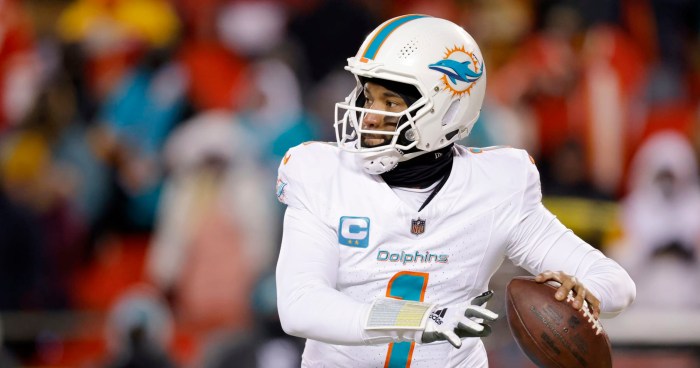 Dolphins tua tagovailoa doesnt feel any pressure at all on contract talks
