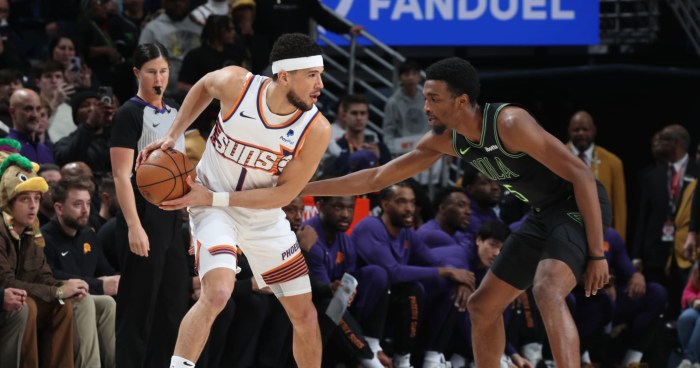 Suns phoenix nba booker essentiallysports devin Devin booker electrifies nba fans as kevin durant suns beat luka doncic mavs