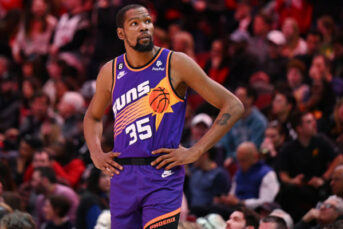 Kevin durant rumors star not keen on staying with suns but isnt demanding trade